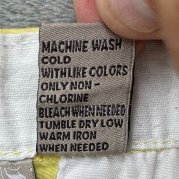 FRESH Women's Shorts Size 6 Yellow Anchors All Over Cotton Blend - Picture 7 of 11